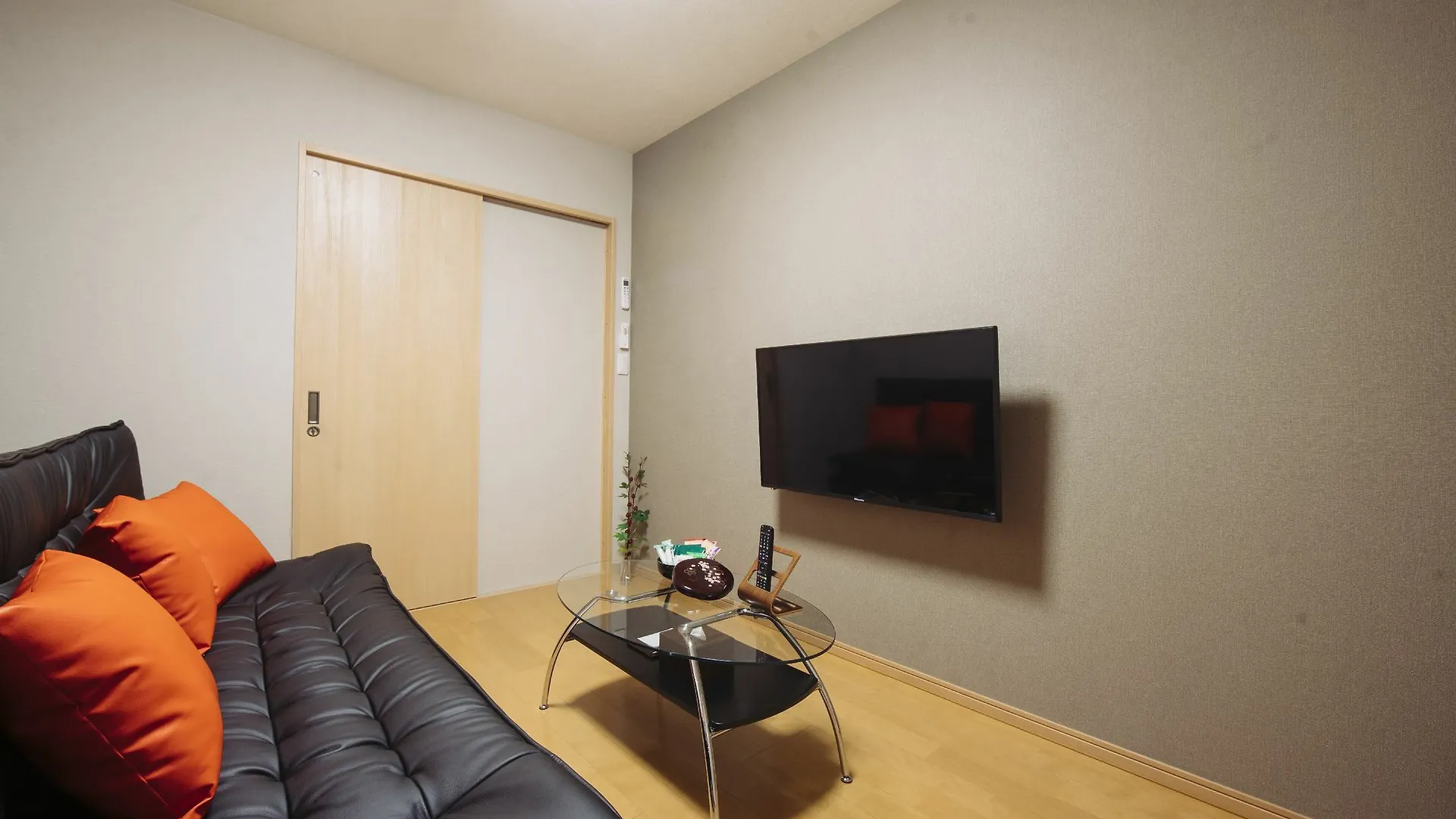 Resi Stay Kyodai West Kyōto 0*,